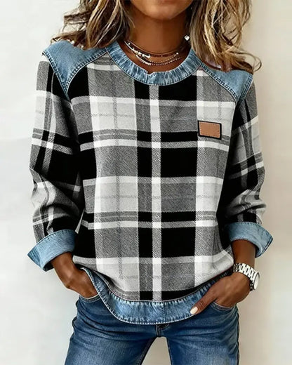 Bold Hoodie with Checkered Patchwork Pattern VIBE 221