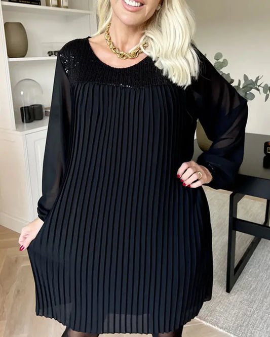 Pleated Dress with a Round Neckline VIBE221